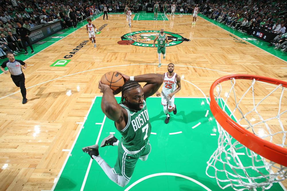 媒体中广受 媒体中广受